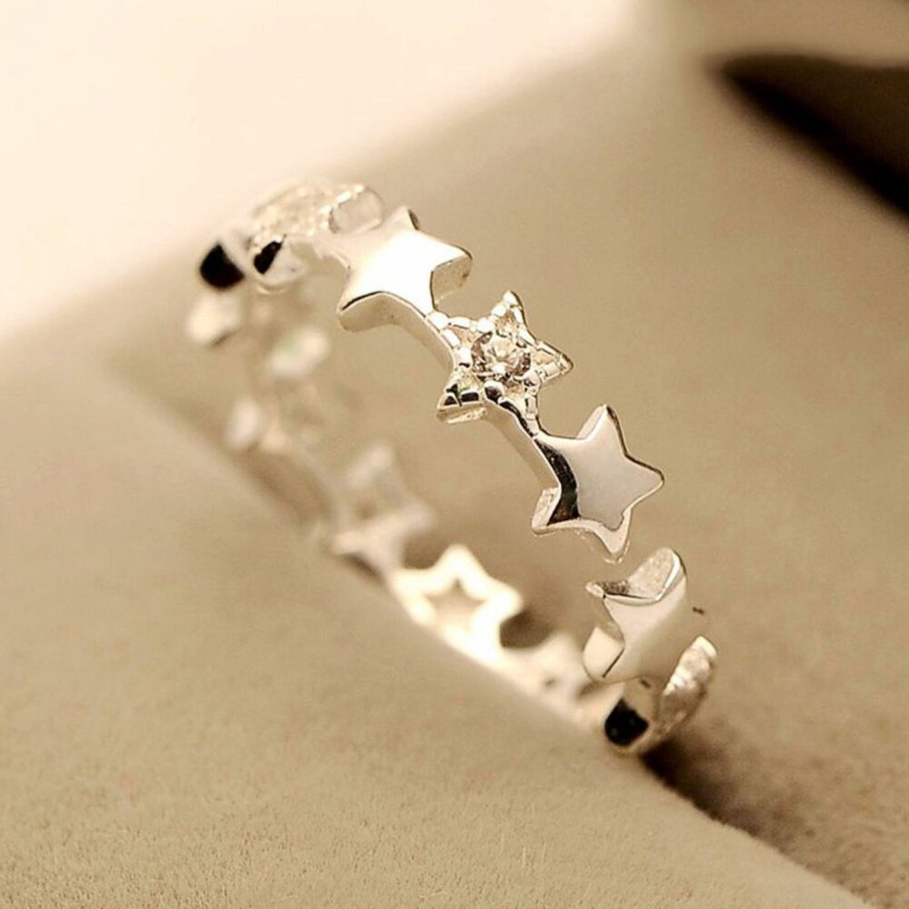 Ring - Picture 3 of 3